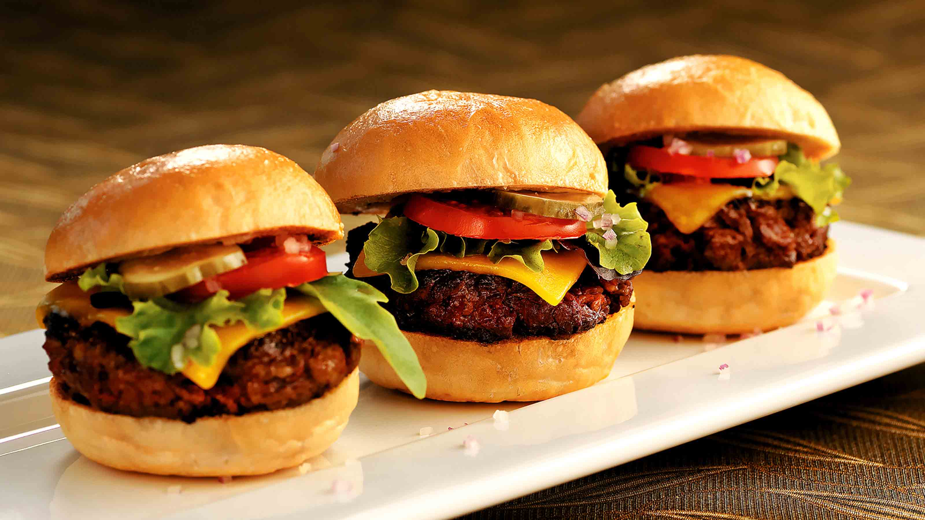 Mini Cheese Burgers With Truffle Oil | Plate