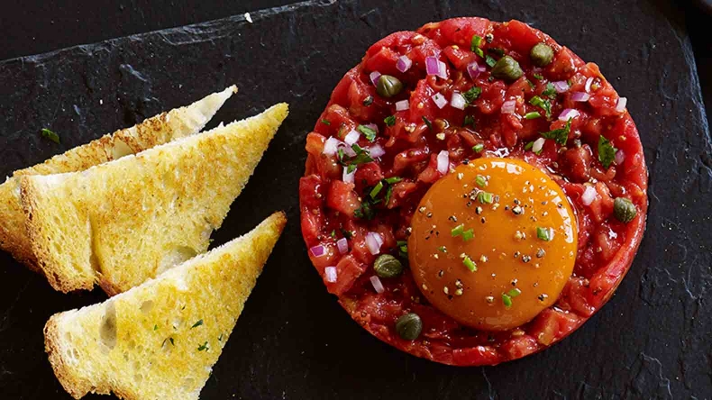 Tomato tartare | Plate